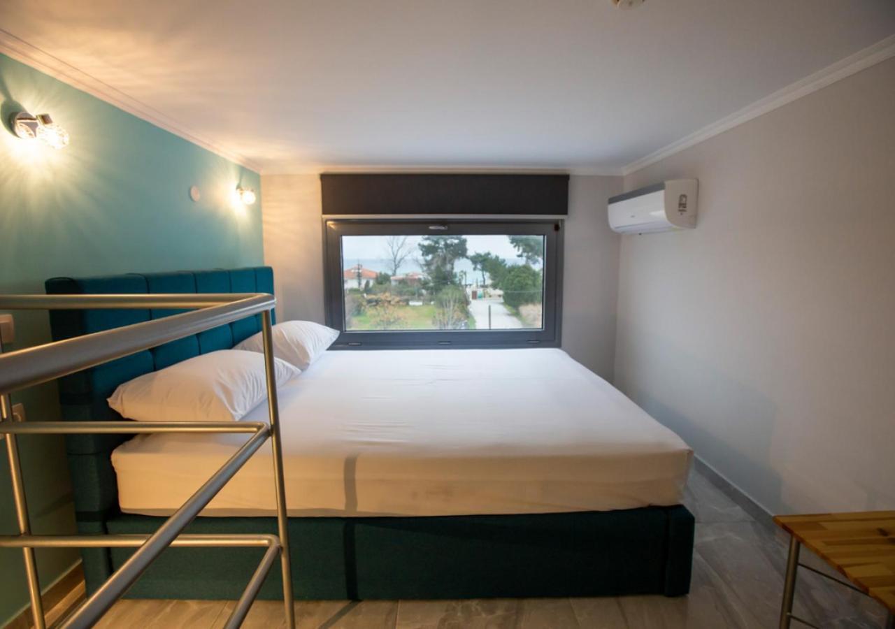 Artemida Suites Hanioti Buitenkant foto