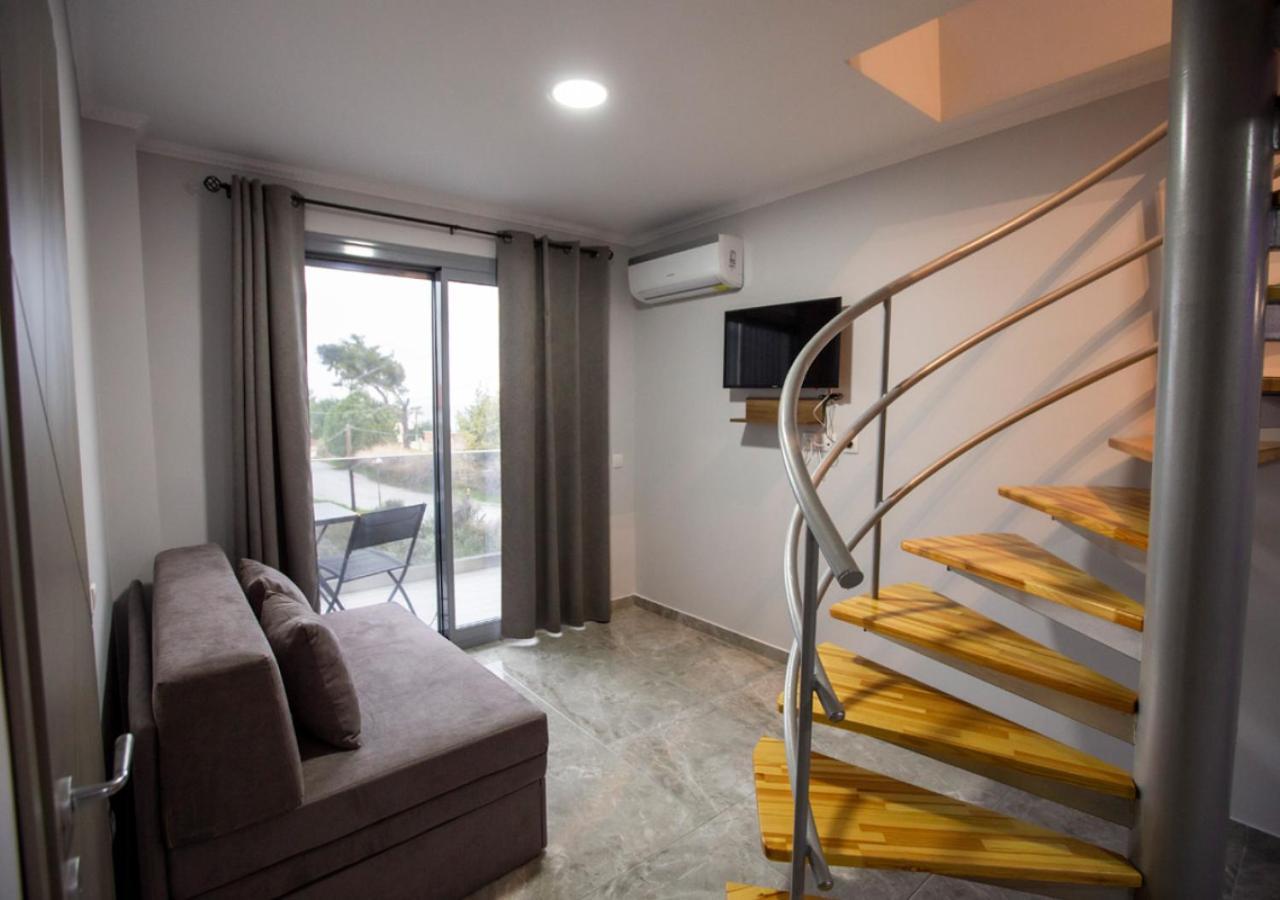 Artemida Suites Hanioti Buitenkant foto
