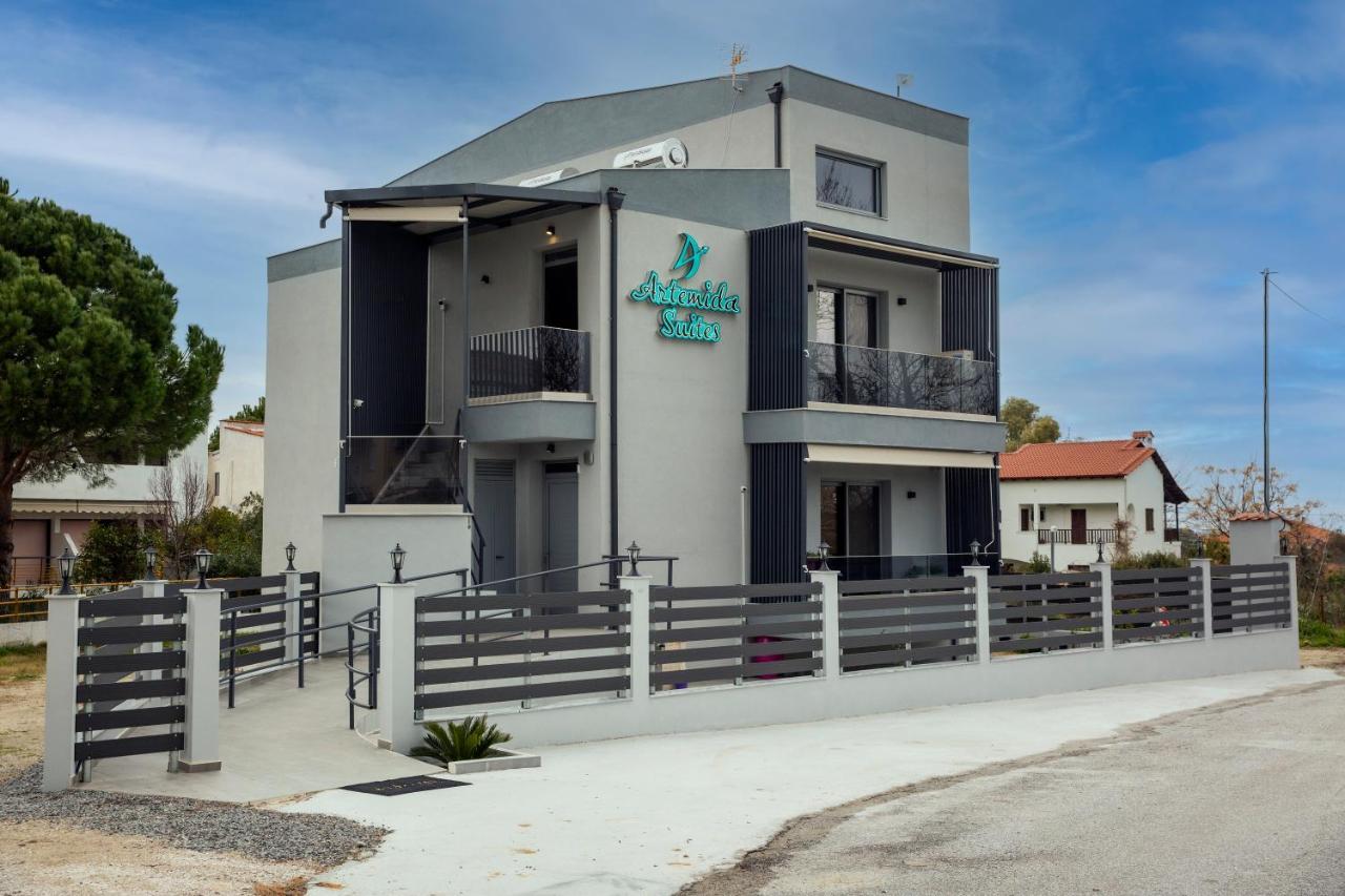 Artemida Suites Hanioti Buitenkant foto