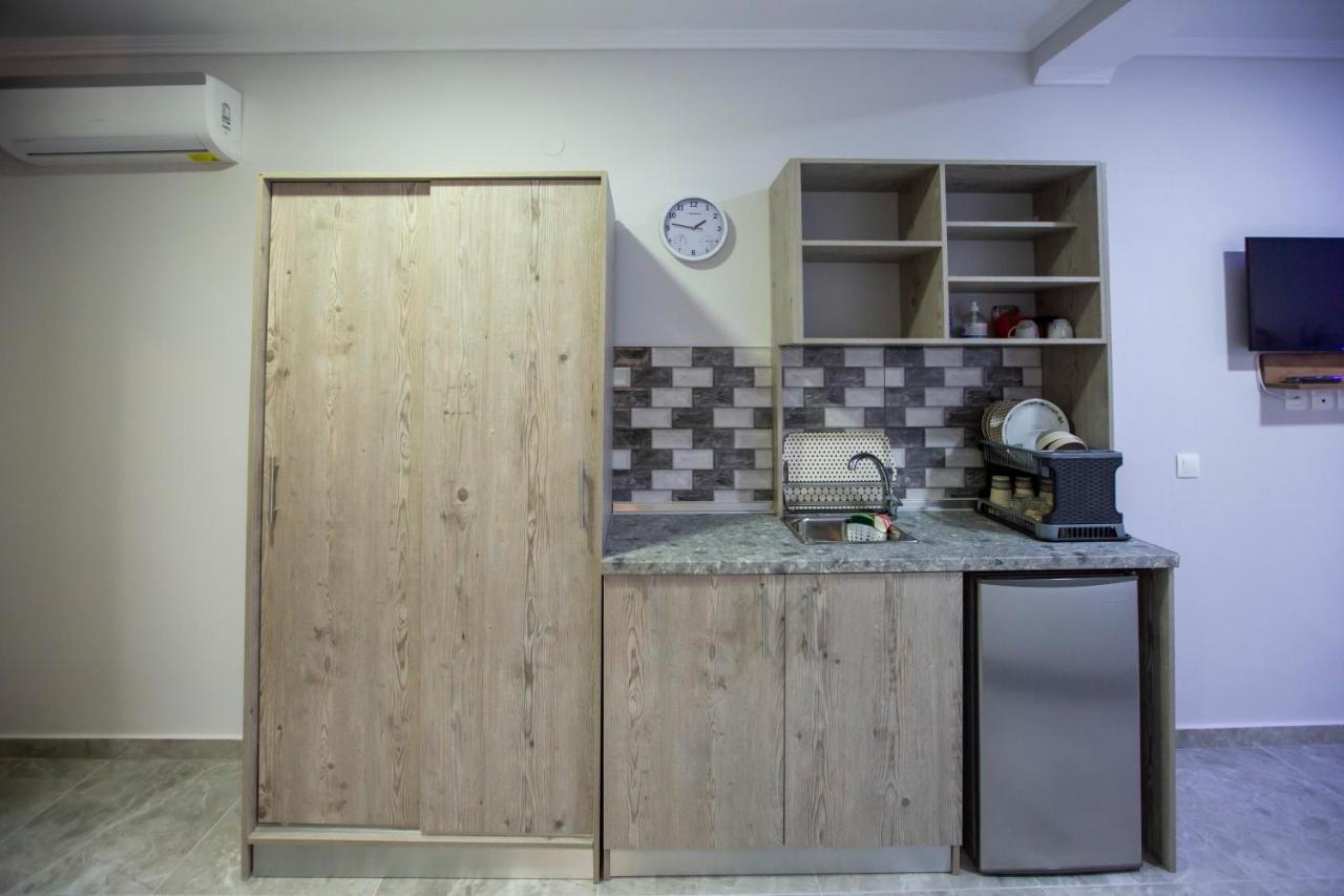 Artemida Suites Hanioti Buitenkant foto