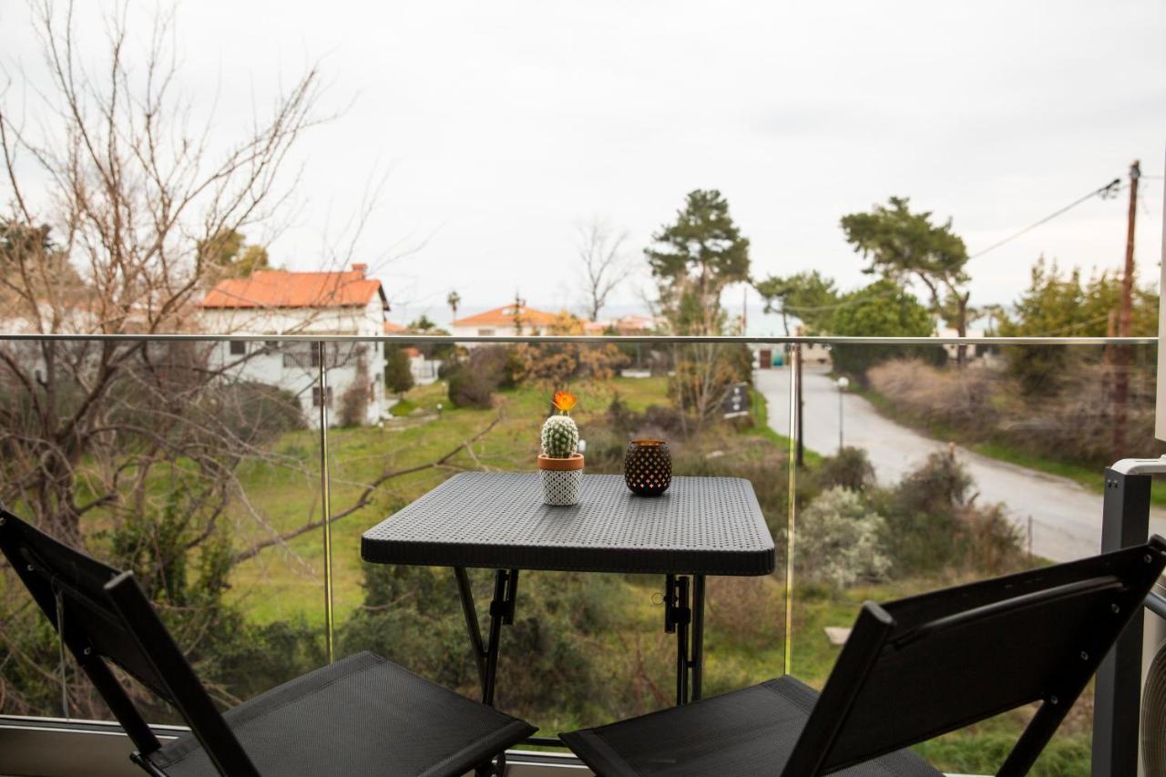 Artemida Suites Hanioti Buitenkant foto
